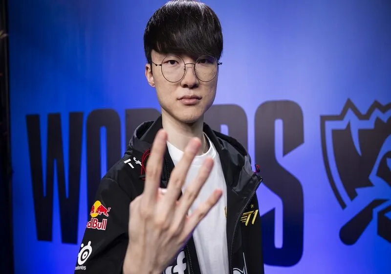 Anh cùng T1 đã giành hơn 10 chức vô địch LCK